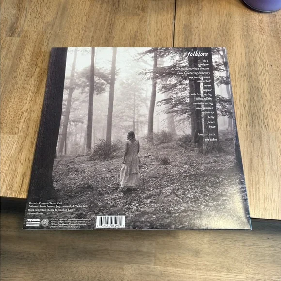 Taylor Swift "Hide - And - Seek" Limited Edition Folklore Vinyl - Picture 5 of 7